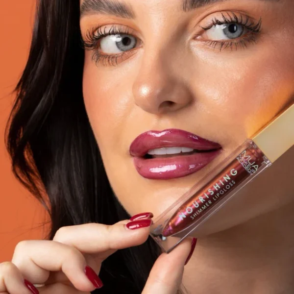 Perfecting Concealer - Image 2